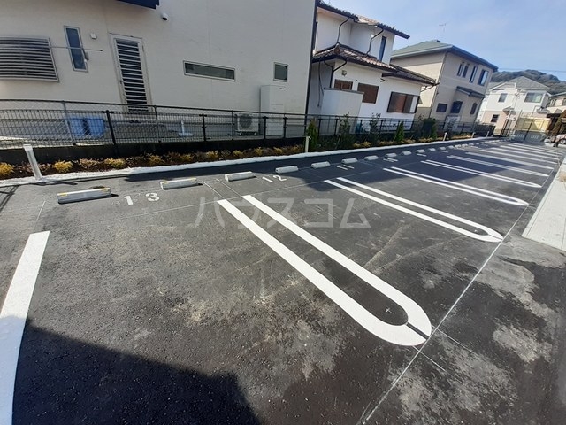 14/20 駐車場