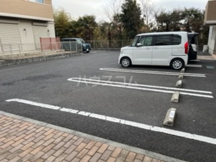 2/10 駐車場