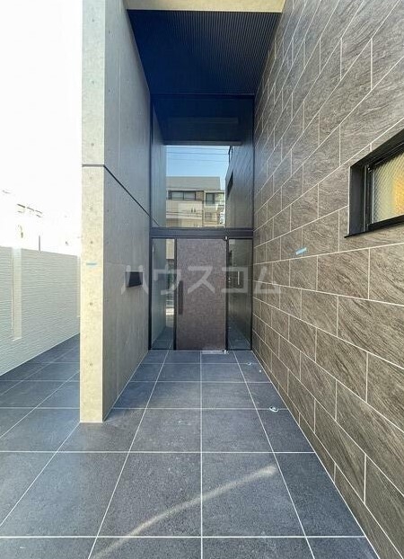 17/24 エントランス