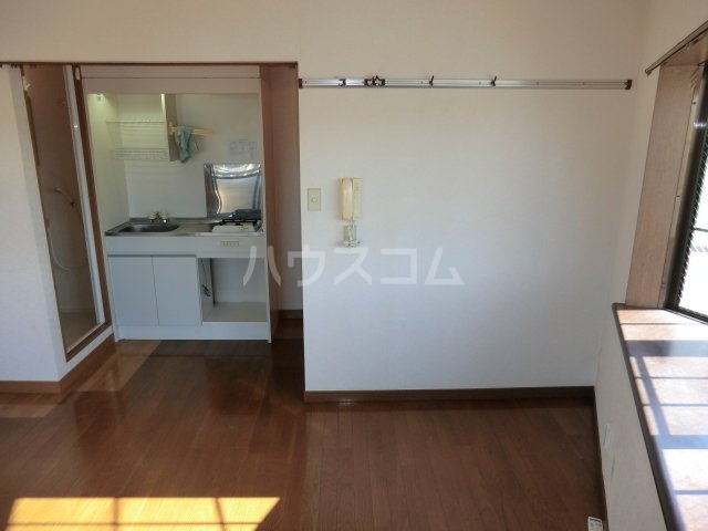 28/30 エントランス