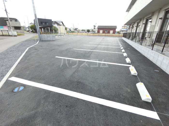 15/24 駐車場