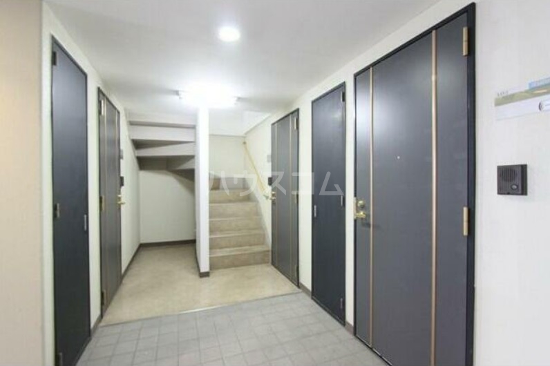 19/24 エントランス