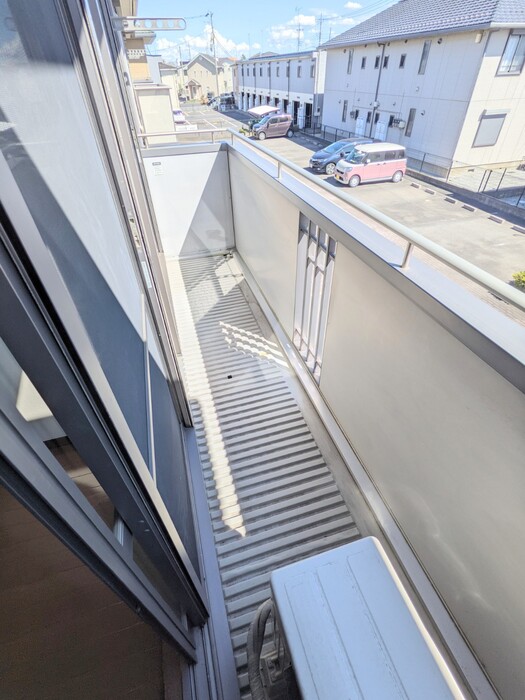 21/26 バルコニー