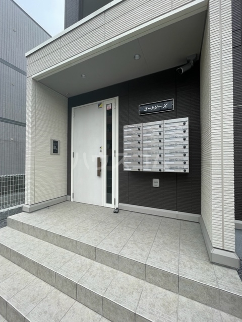 2/4 エントランス