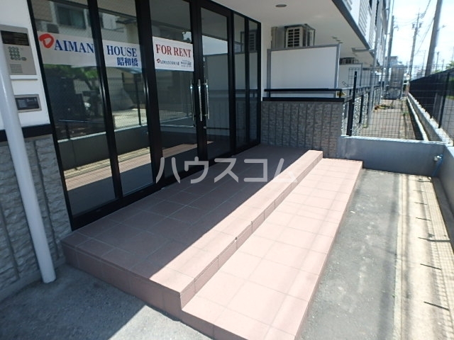 20/29 エントランス