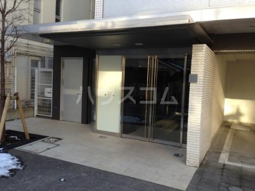 16/21 エントランス