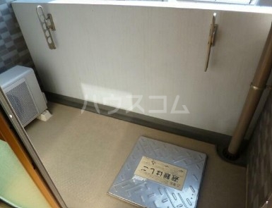 13/18 バルコニー