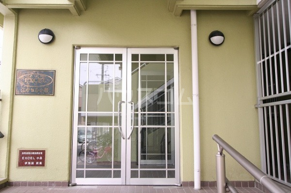 28/30 エントランス