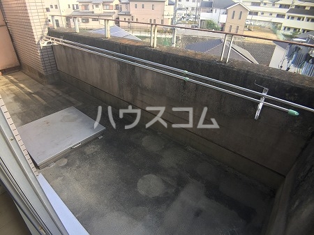 21/30 バルコニー