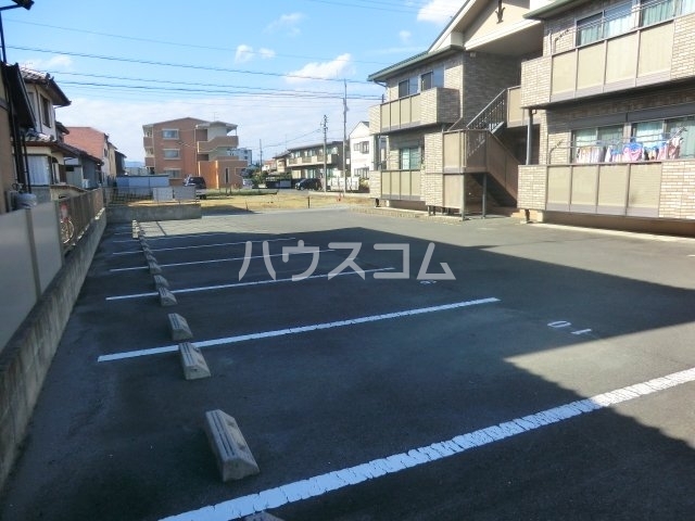 23/30 駐車場