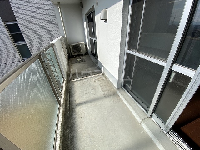 20/30 バルコニー