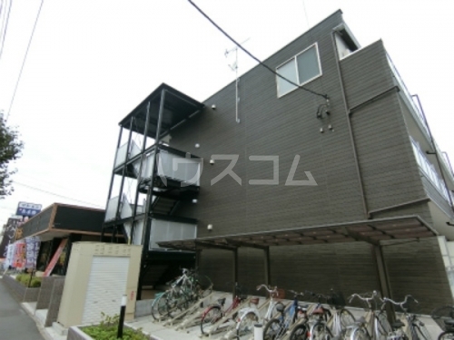 18/29 エントランス