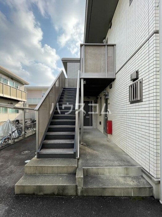 15/17 エントランス