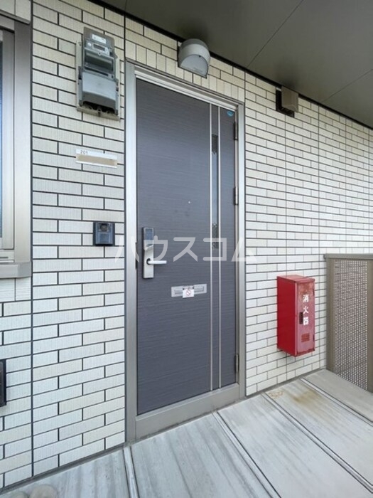 16/17 エントランス