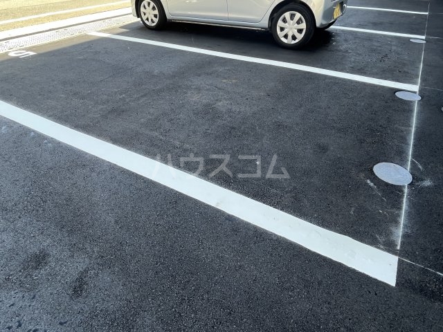 23/25 駐車場