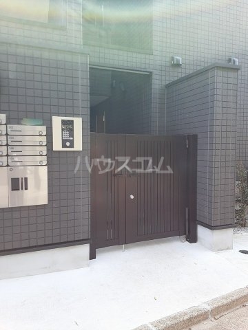 3/7 エントランス