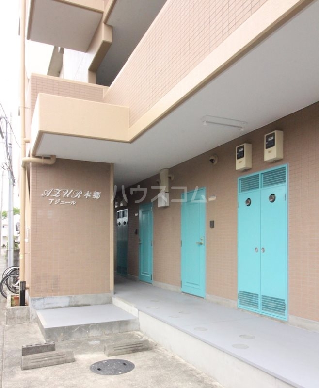 2/5 エントランス