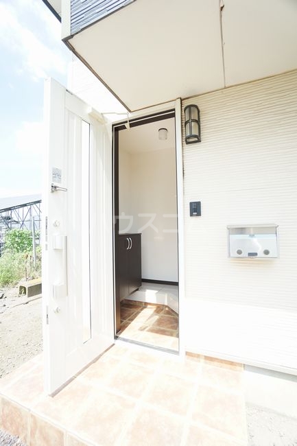 18/28 エントランス