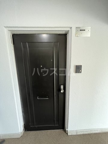 22/30 エントランス