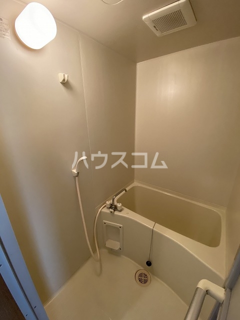14/30 浴室