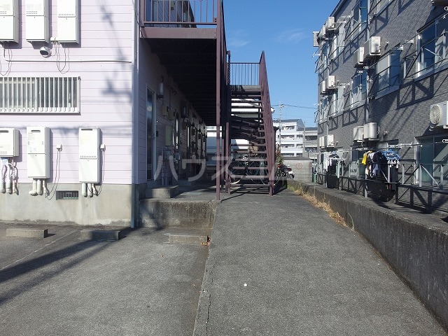 25/30 エントランス