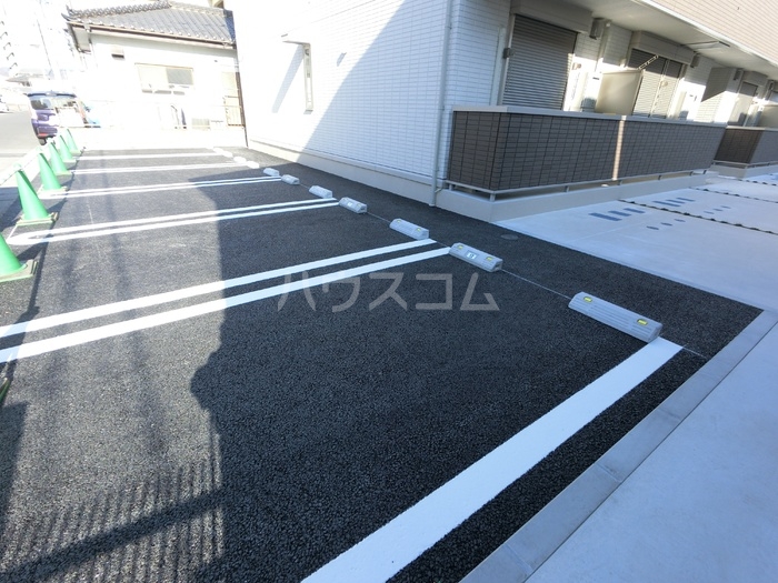 4/13 駐車場
