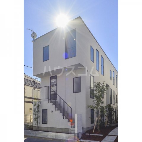 13/20 エントランス