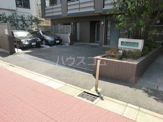 21/29 エントランス