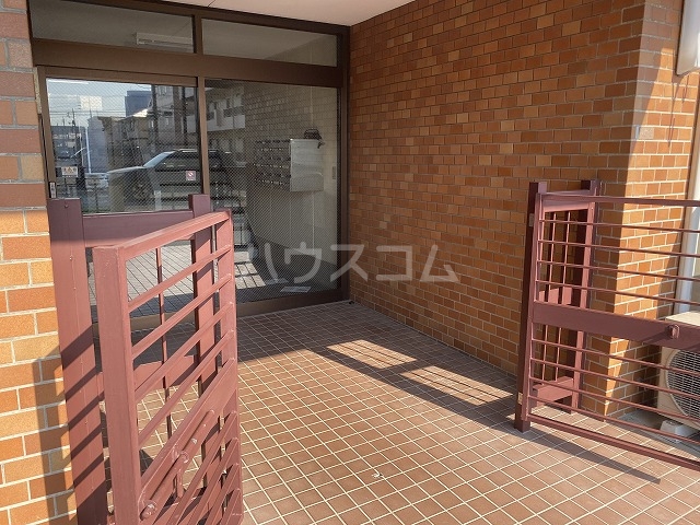 3/5 エントランス