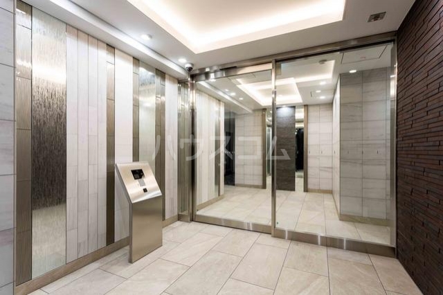 14/24 エントランス