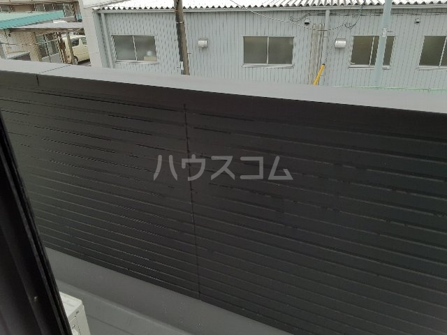 18/26 バルコニー