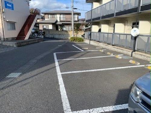 14/15 駐車場