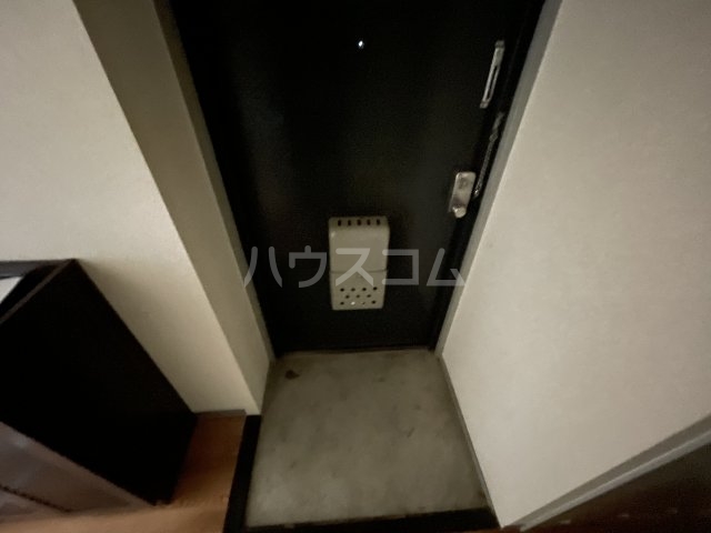 13/30 玄関