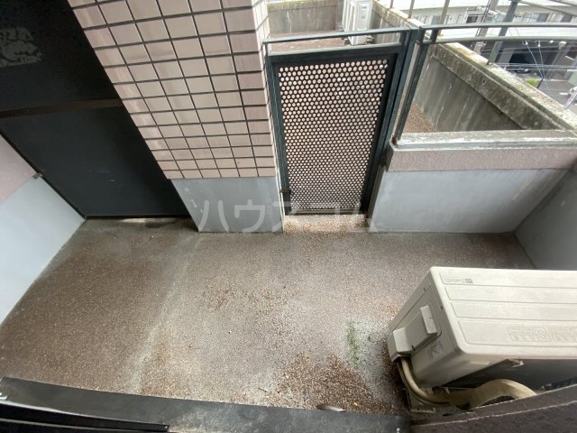 20/30 バルコニー