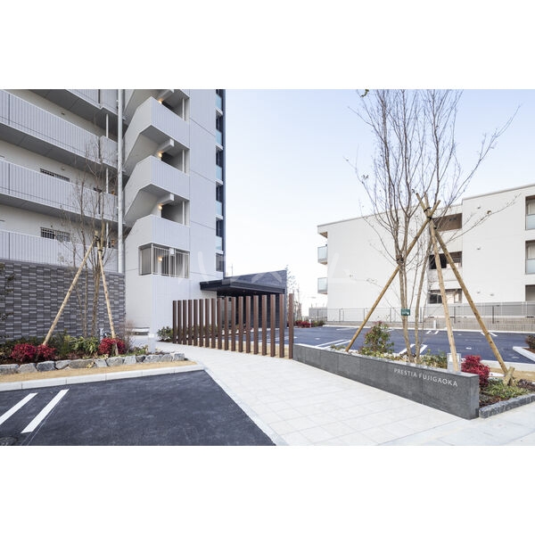 22/26 駐車場