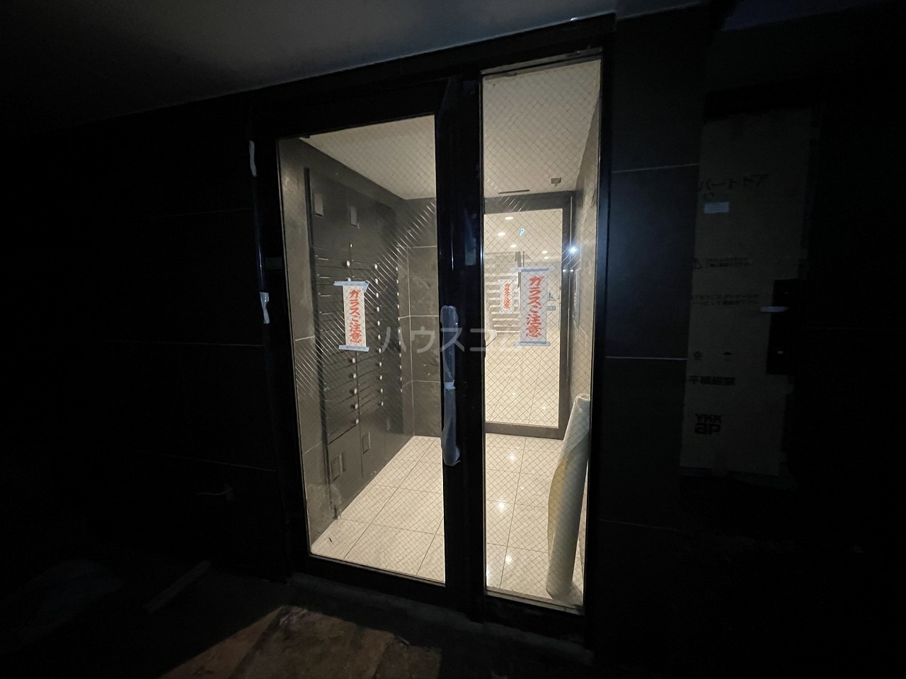 2/5 エントランス