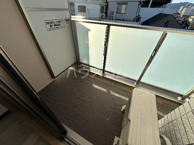 23/30 バルコニー