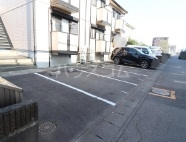 16/19 駐車場