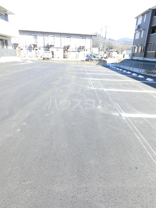 3/7 駐車場
