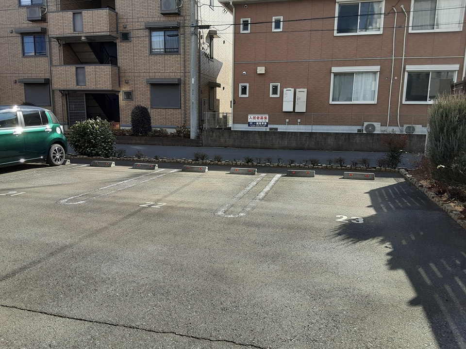 21/27 駐車場