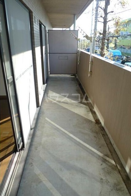 13/23 バルコニー