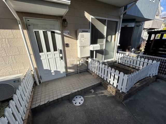 25/30 エントランス