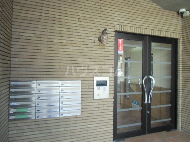 20/28 エントランス