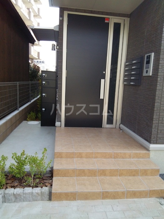 13/21 エントランス