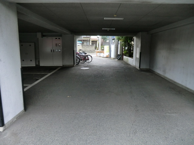24/30 駐車場