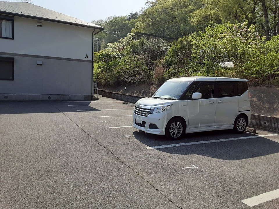 2/6 駐車場