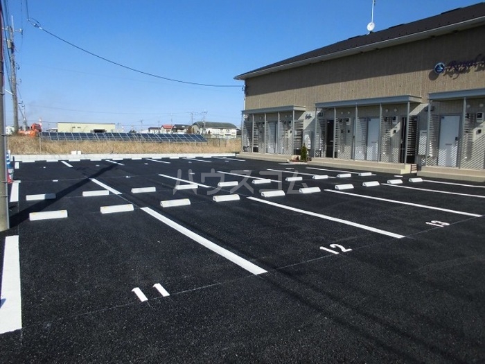 18/19 駐車場