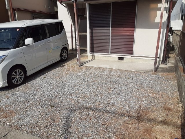 14/21 駐車場