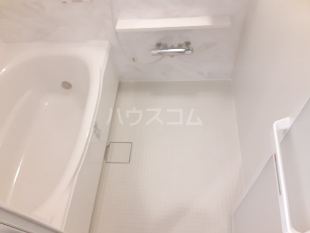 17/30 浴室