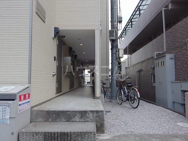 3/7 エントランス